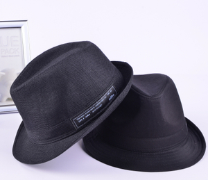 Chapeau haut de forme noir pour la performance et les tenues formelles